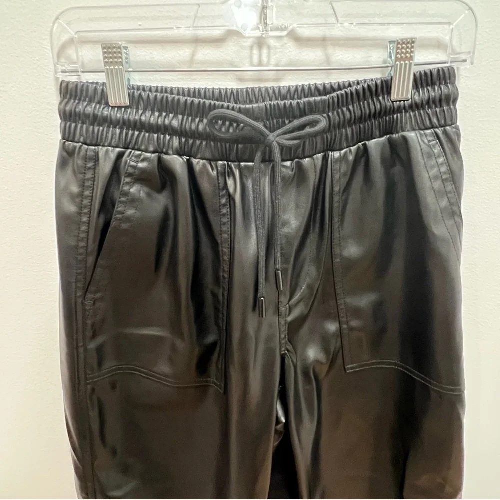 BLANK NYC Black Drawstring Faux Leather Joggers Size 28 - Picture 4 of 16
